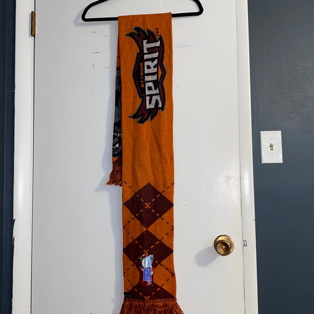 OUAZ / Ottawa University double sided scarf - BNWT